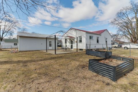 Tiny photo for 431 9TH Street, Lincoln, IL 62656 (MLS # 12567589)