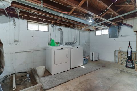 Tiny photo for 431 9TH Street, Lincoln, IL 62656 (MLS # 12567589)