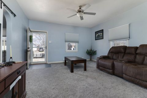 Tiny photo for 431 9TH Street, Lincoln, IL 62656 (MLS # 12567589)