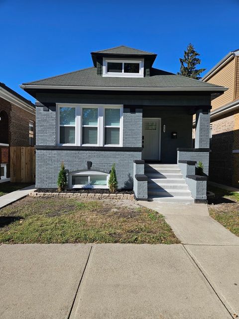 Tiny photo for 8548 S Essex Avenue, Chicago, IL 60617 (MLS # 12533702)