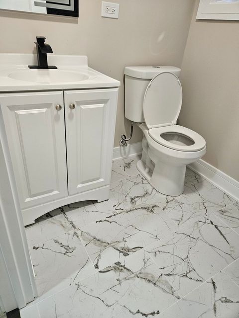 Tiny photo for 8548 S Essex Avenue, Chicago, IL 60617 (MLS # 12533702)