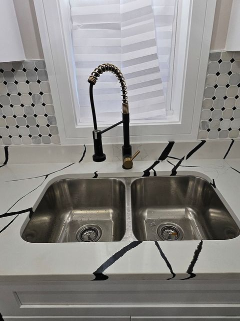 Tiny photo for 8548 S Essex Avenue, Chicago, IL 60617 (MLS # 12533702)