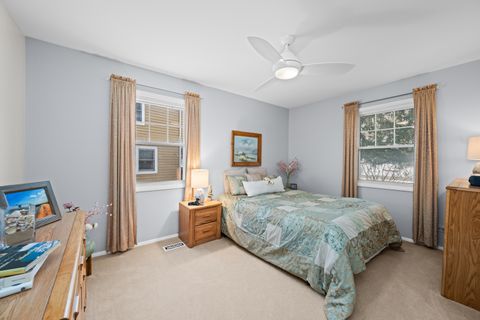 Tiny photo for 267 Timber Hill Road, Buffalo Grove, IL 60089 (MLS # 12557496)