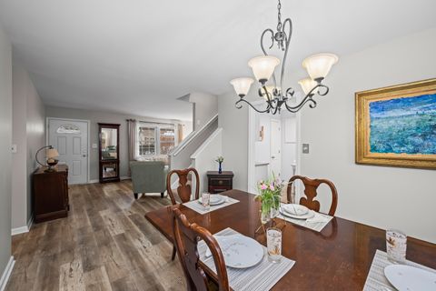 Tiny photo for 267 Timber Hill Road, Buffalo Grove, IL 60089 (MLS # 12557496)