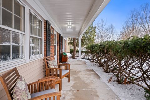 Tiny photo for 267 Timber Hill Road, Buffalo Grove, IL 60089 (MLS # 12557496)