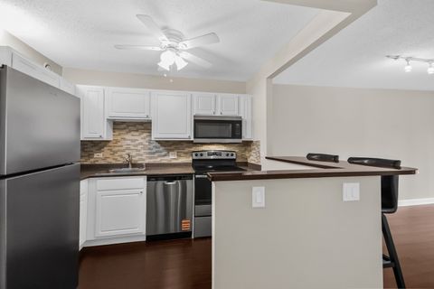 Tiny photo for Chicago, IL 60611 (MLS # 12635089)