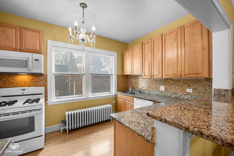 Tiny photo for 9237 S Longwood Drive, Chicago, IL 60643 (MLS # 12684289)