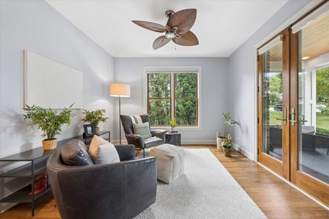 Tiny photo for 420 N Lincoln Street, Hinsdale, IL 60521 (MLS # 12768385)