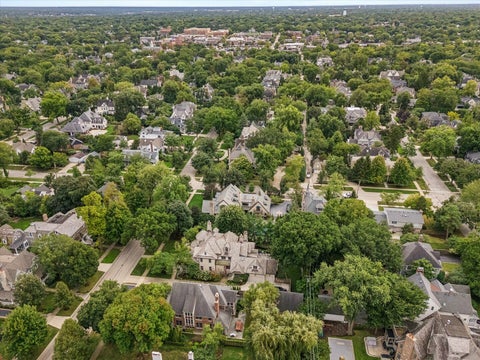 Tiny photo for 420 N Lincoln Street, Hinsdale, IL 60521 (MLS # 12768385)
