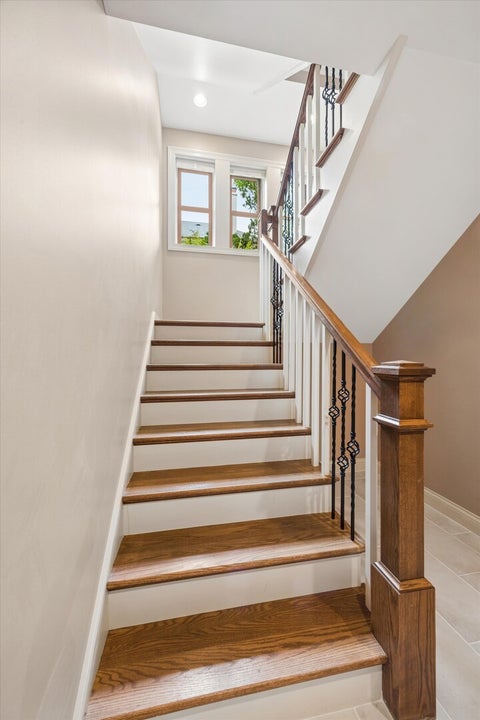 Tiny photo for 420 N Lincoln Street, Hinsdale, IL 60521 (MLS # 12768385)