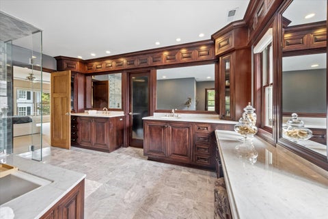 Tiny photo for 420 N Lincoln Street, Hinsdale, IL 60521 (MLS # 12768385)