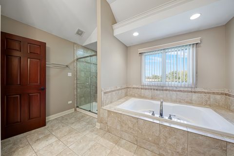Tiny photo for 1990 Edgeview Drive, New Lenox, IL 60451 (MLS # 12496659)
