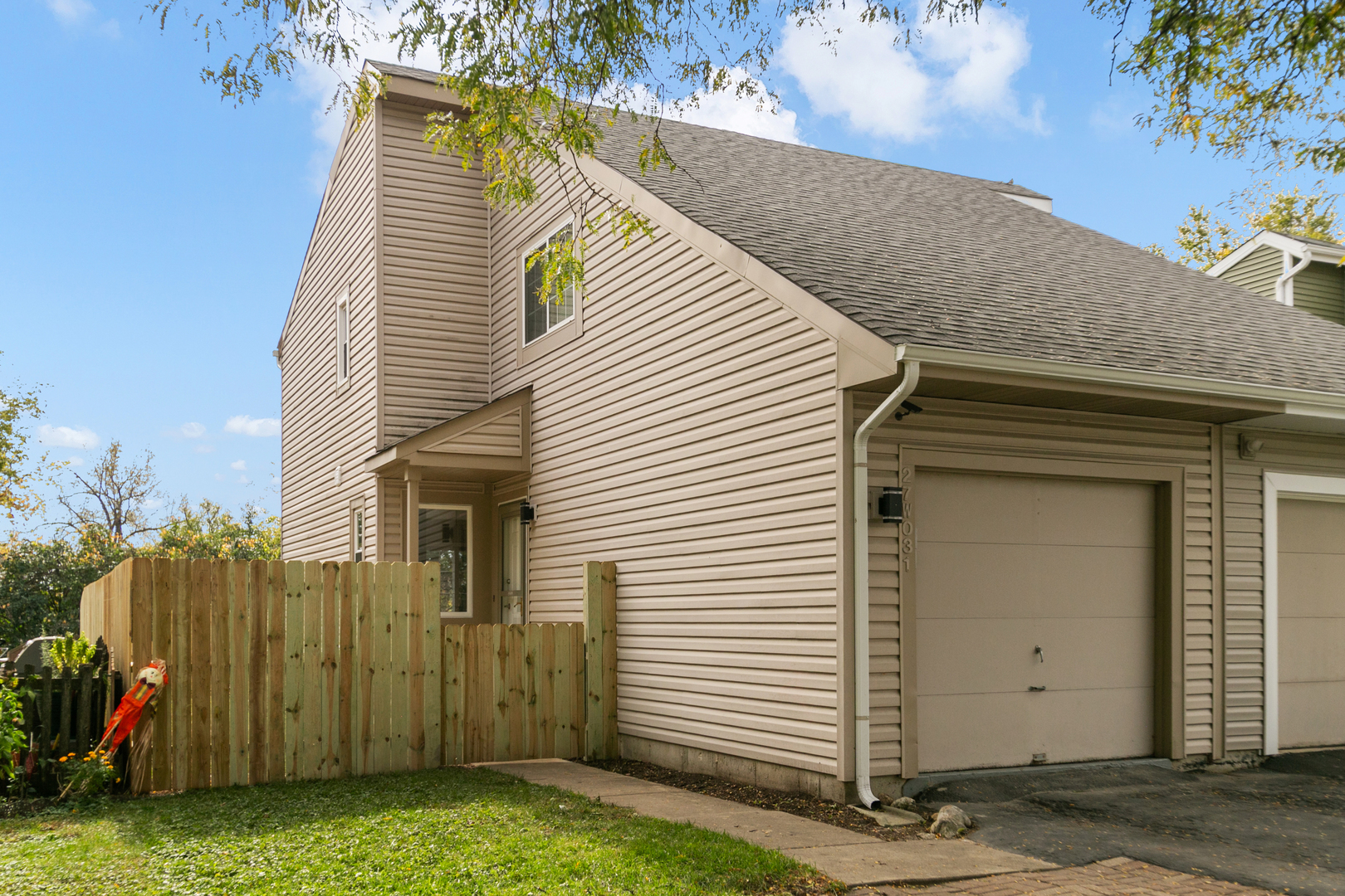27W031 Cooley Avenue