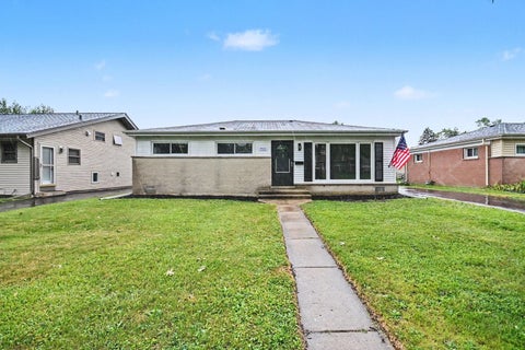 Photo of 701 W Vermont Street, Villa Park, IL 60181 (MLS # 12721179)