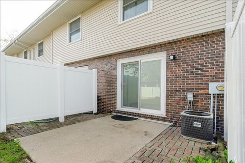 Tiny photo for 103 S Towanda Avenue #3, Normal, IL 61761 (MLS # 12620961)