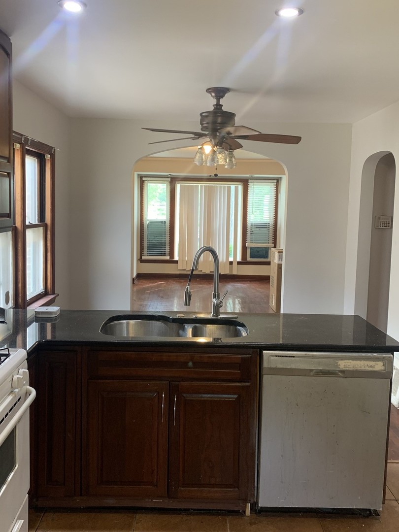 14310 S Tracy Avenue