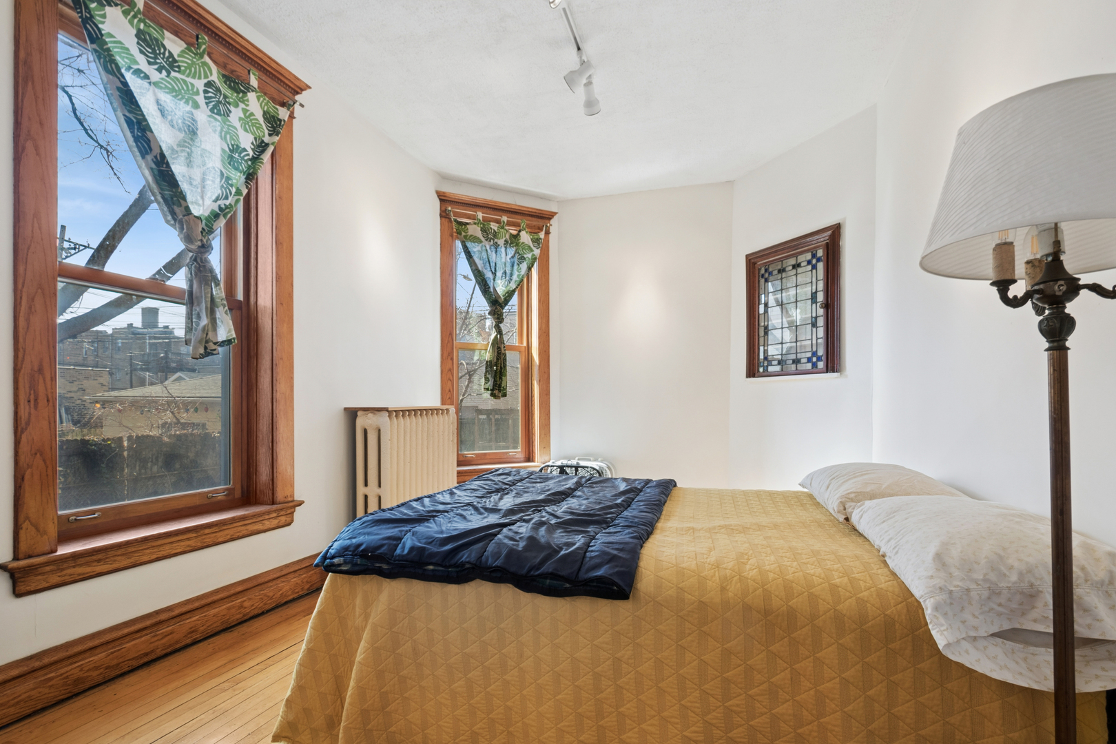 1632 N Francisco Avenue