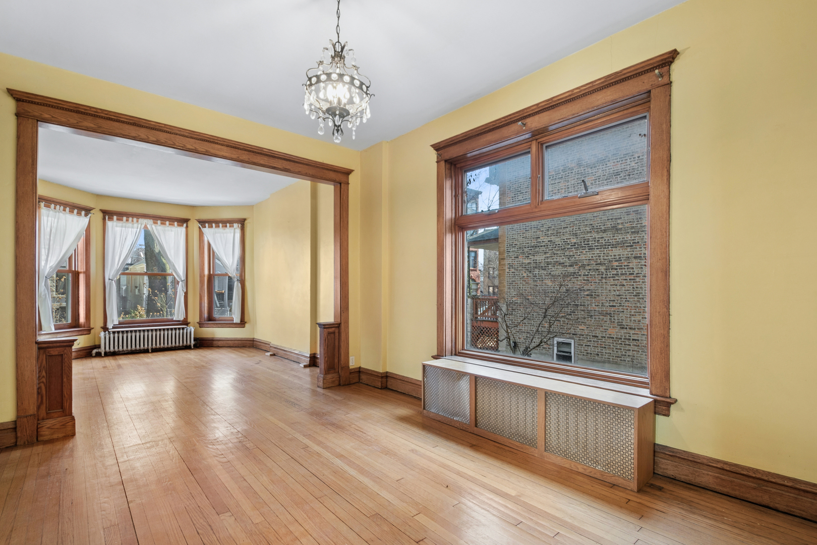 1632 N Francisco Avenue