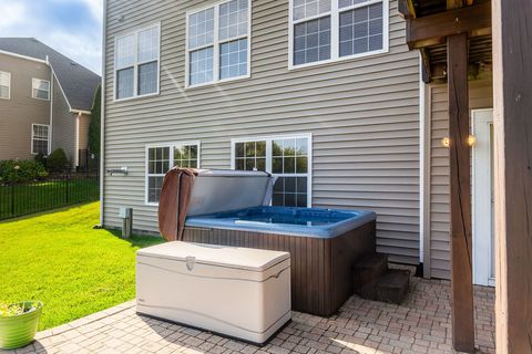 Tiny photo for 3835 Parsons Road, Carpentersville, IL 60110 (MLS # 12478331)