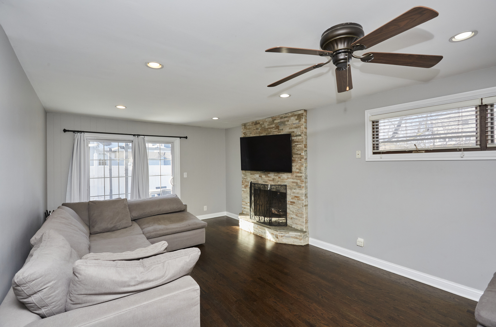 3N264 N Howard Avenue