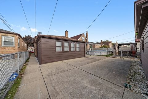Tiny photo for 3839 W 68th Place, Chicago, IL 60629 (MLS # 12500696)