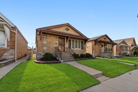 Tiny photo for 3839 W 68th Place, Chicago, IL 60629 (MLS # 12500696)
