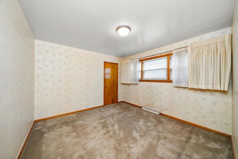 Tiny photo for 3839 W 68th Place, Chicago, IL 60629 (MLS # 12500696)