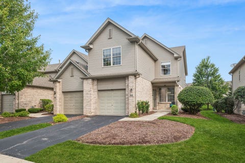 Photo of 9046 Mansfield Drive, Tinley Park, IL 60487 (MLS # 12725697)