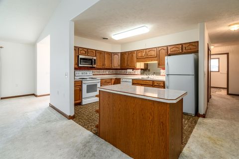 Tiny photo for 3206 Cherokee Drive, Marion, IL 62959 (MLS # 12642819)