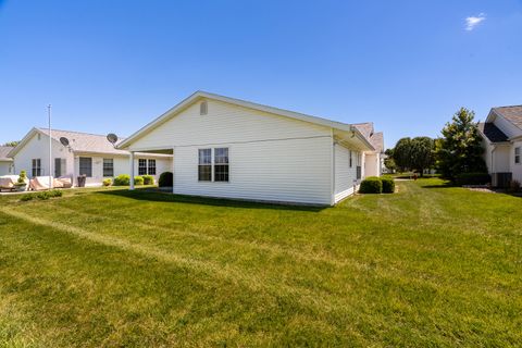 Tiny photo for 3206 Cherokee Drive, Marion, IL 62959 (MLS # 12642819)