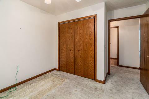 Tiny photo for 3206 Cherokee Drive, Marion, IL 62959 (MLS # 12642819)