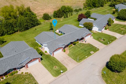 Tiny photo for 3206 Cherokee Drive, Marion, IL 62959 (MLS # 12642819)