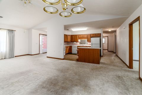 Tiny photo for 3206 Cherokee Drive, Marion, IL 62959 (MLS # 12642819)