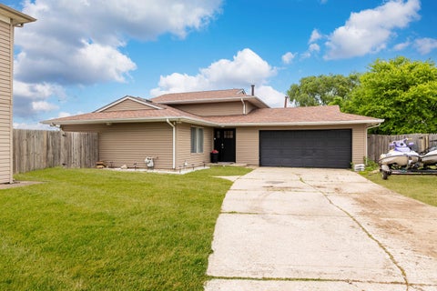 Photo of 825 copley Lane, Joliet, IL 60431 (MLS # 12648452)