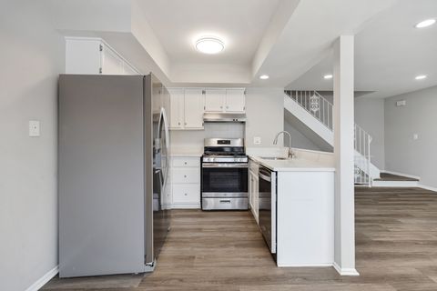 Tiny photo for 262 Inverrary Lane, Deerfield, IL 60015 (MLS # 12526874)