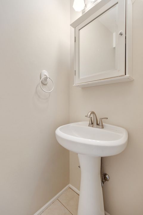 Tiny photo for 262 Inverrary Lane, Deerfield, IL 60015 (MLS # 12526874)