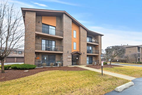 Photo of 15712 Revere Court #D, Oak Forest, IL 60452 (MLS # 12629364)