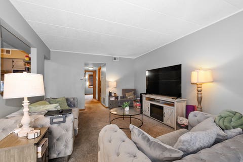 Tiny photo for 15712 Revere Court #D, Oak Forest, IL 60452 (MLS # 12629364)