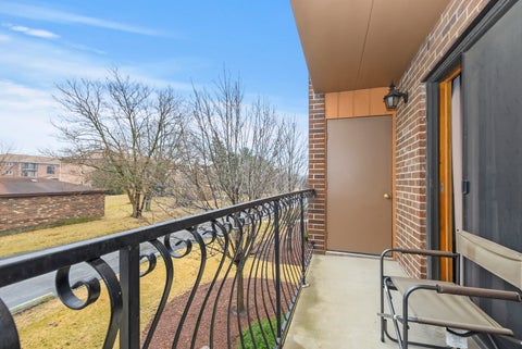 Tiny photo for 15712 Revere Court #D, Oak Forest, IL 60452 (MLS # 12629364)