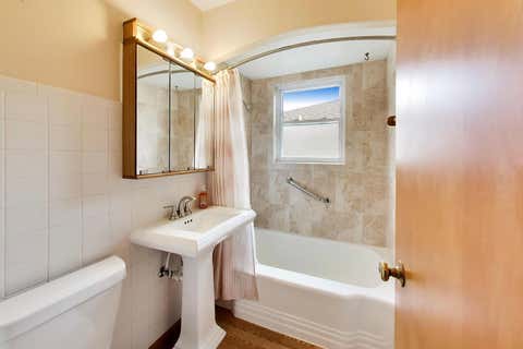 Tiny photo for 1601 Mayfair Avenue, Westchester, IL 60154 (MLS # 12709134)