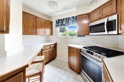 Tiny photo for 1601 Mayfair Avenue, Westchester, IL 60154 (MLS # 12709134)