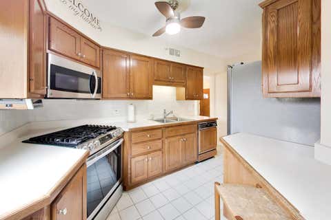 Tiny photo for 1601 Mayfair Avenue, Westchester, IL 60154 (MLS # 12709134)