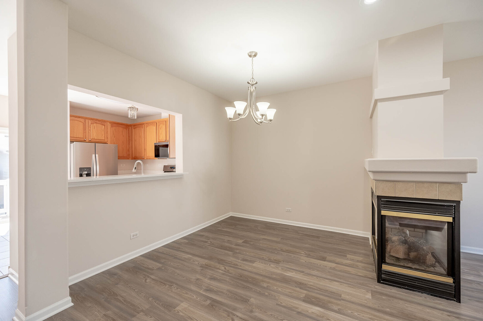 573 S Rosehall Lane 0