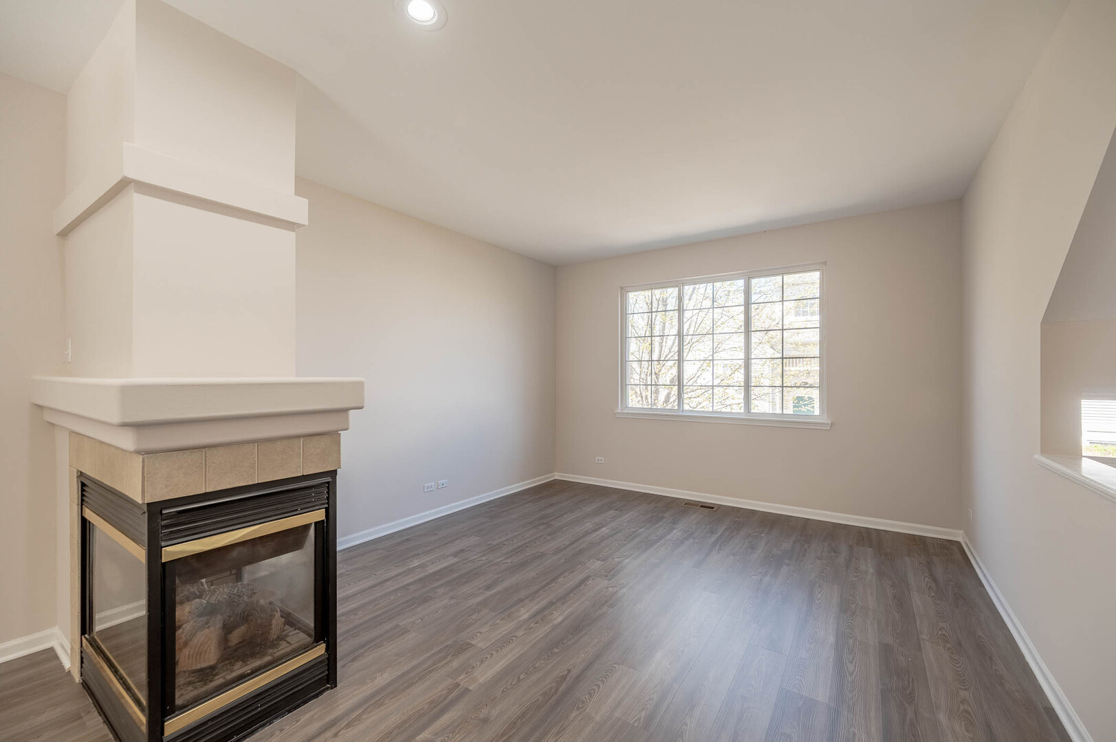 573 S Rosehall Lane 0