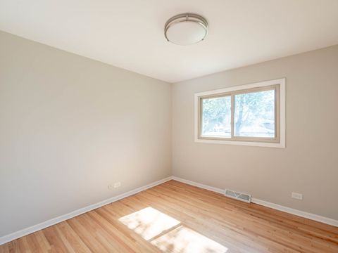 Tiny photo for 978 Sycamore Lane, Bartlett, IL 60103 (MLS # 12491393)