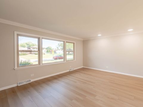 Tiny photo for 978 Sycamore Lane, Bartlett, IL 60103 (MLS # 12491393)