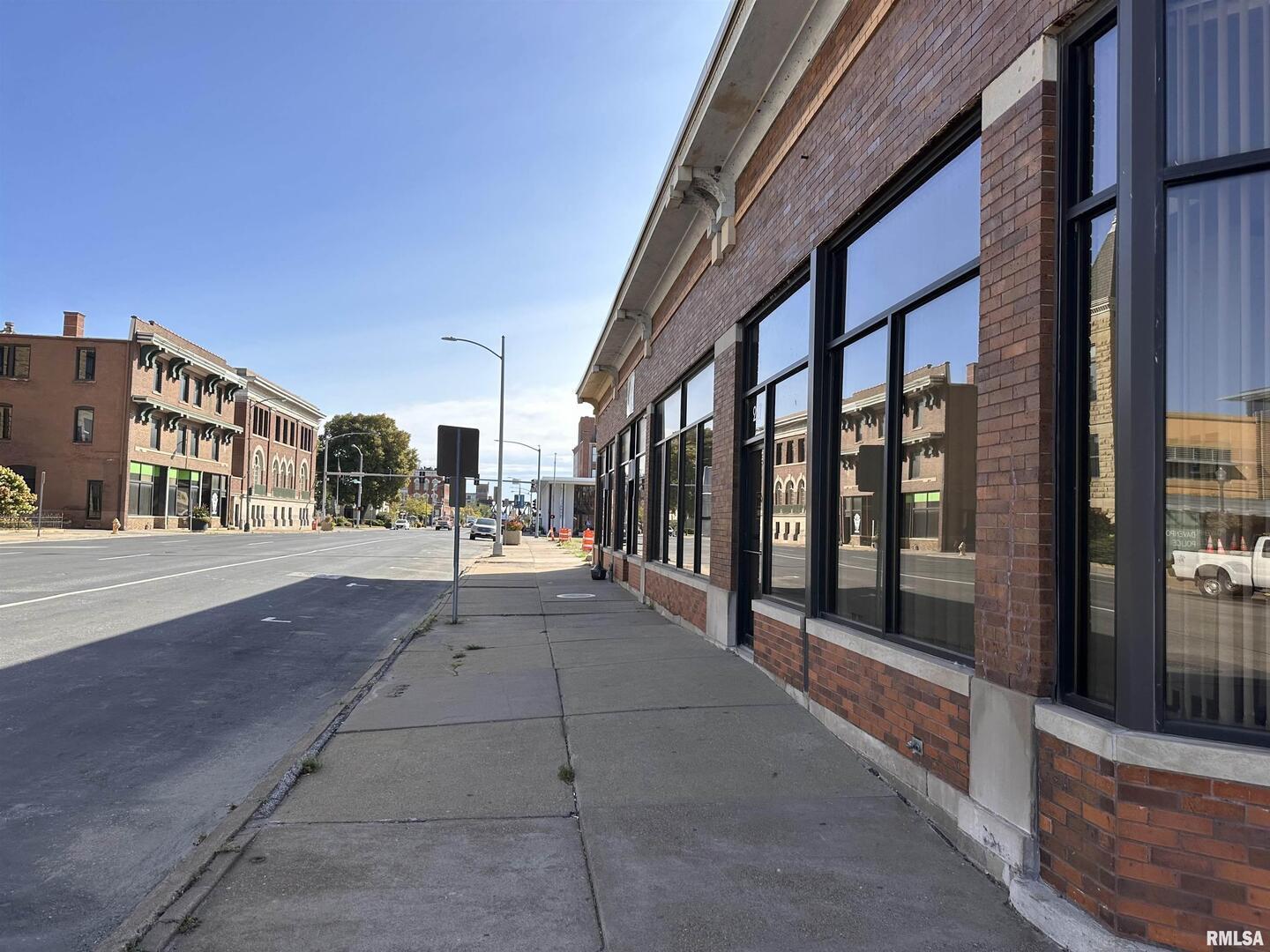 227 W 4TH Street
