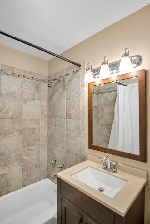 Tiny photo for 2604 N Windsor Drive #206, Arlington Heights, IL 60004 (MLS # 12498011)