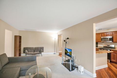 Tiny photo for 2604 N Windsor Drive #206, Arlington Heights, IL 60004 (MLS # 12498011)
