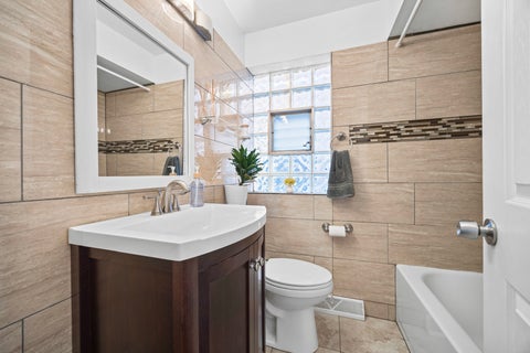 Tiny photo for 4906 W Argyle Street, Chicago, IL 60630 (MLS # 12656625)